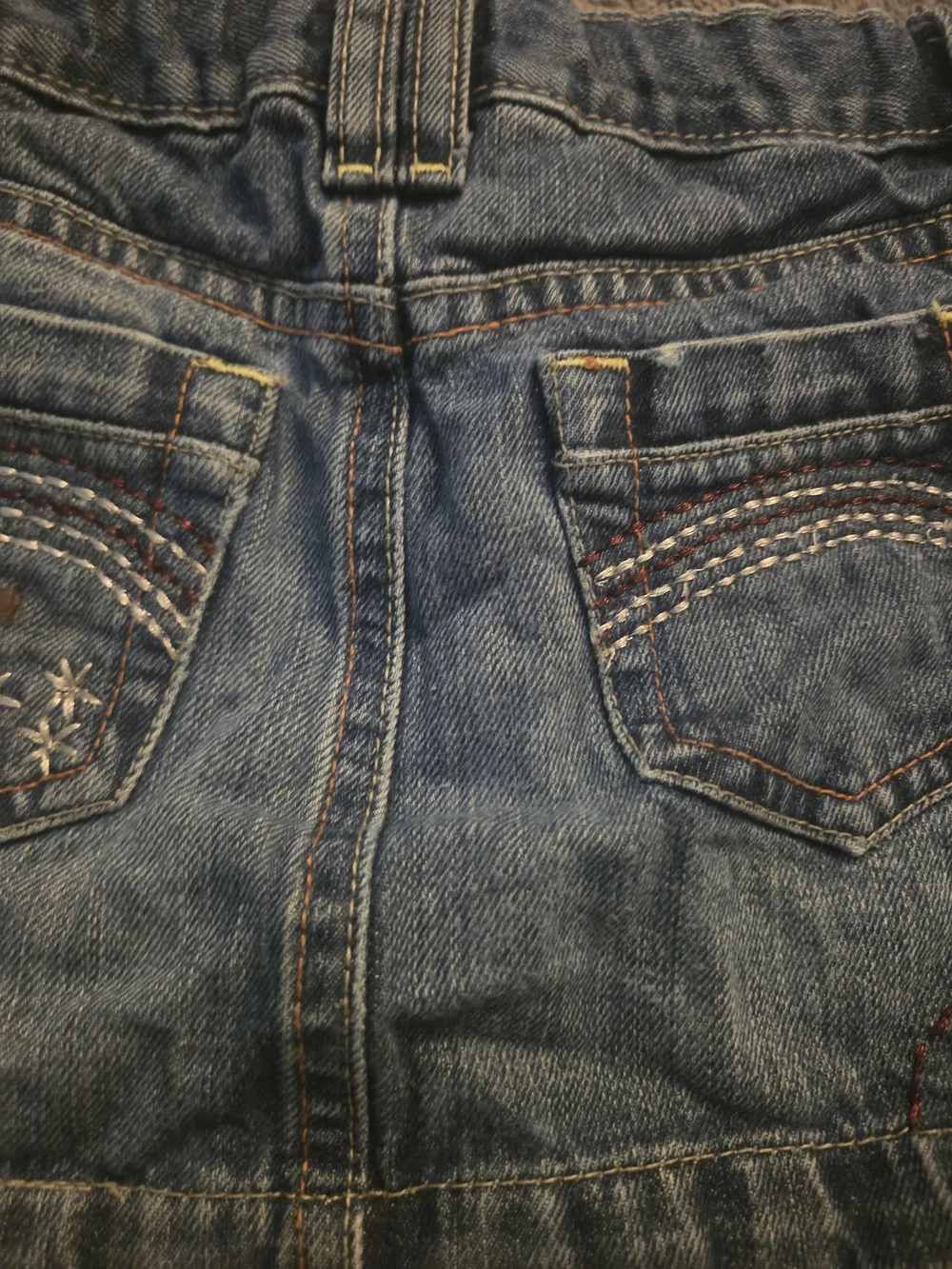 GAP brand, Blue Denim, Toddler‎ jean skort with Floral Embroidery, Size 4